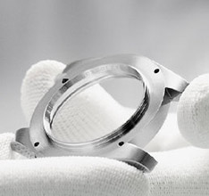 宝齐莱镶钻刻字